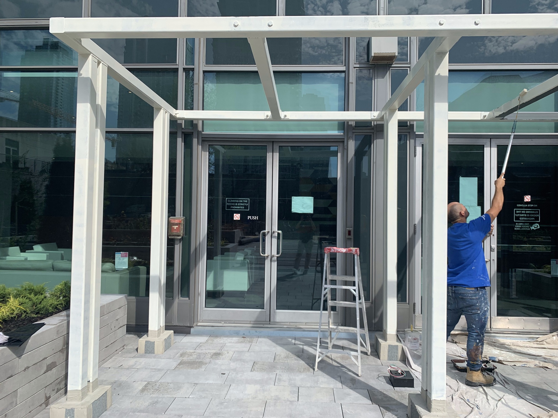 Exterior Canopy – photo 5