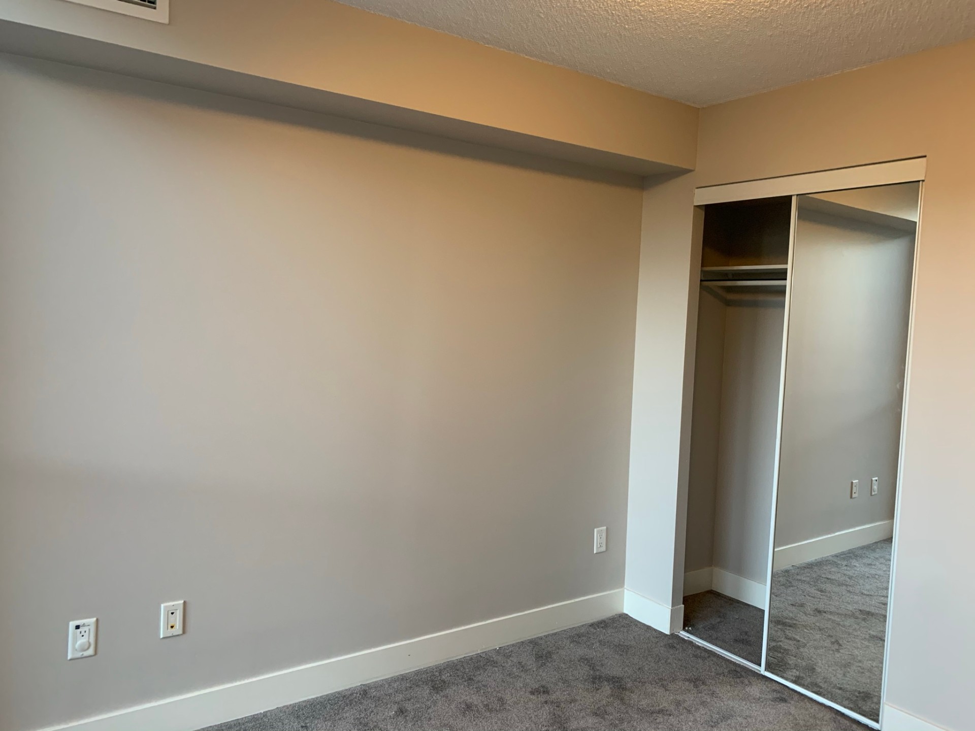 Toronto Condo – photo 5