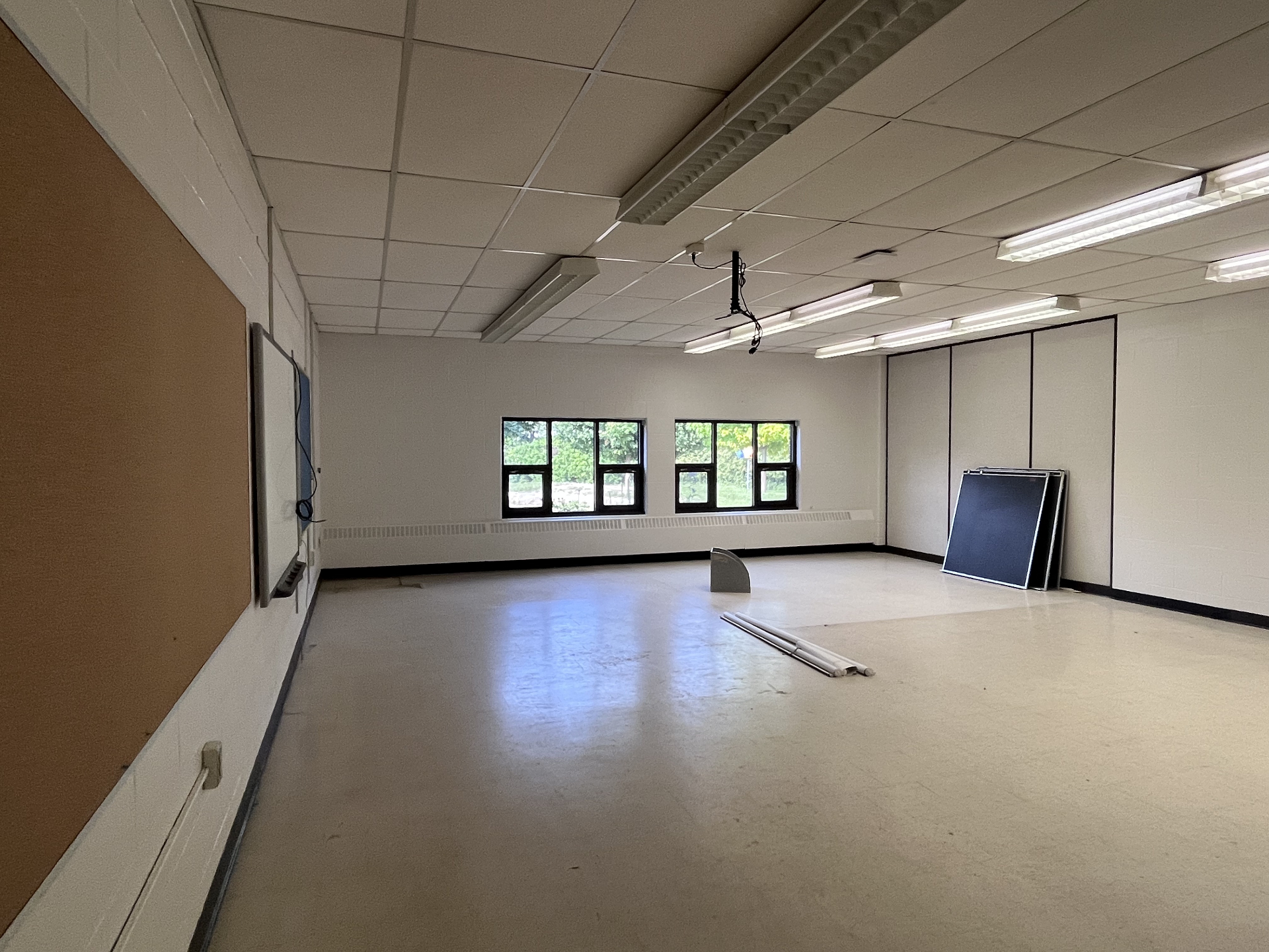 Waverly Public School — Kawartha Pine Ridge DSB – photo 3