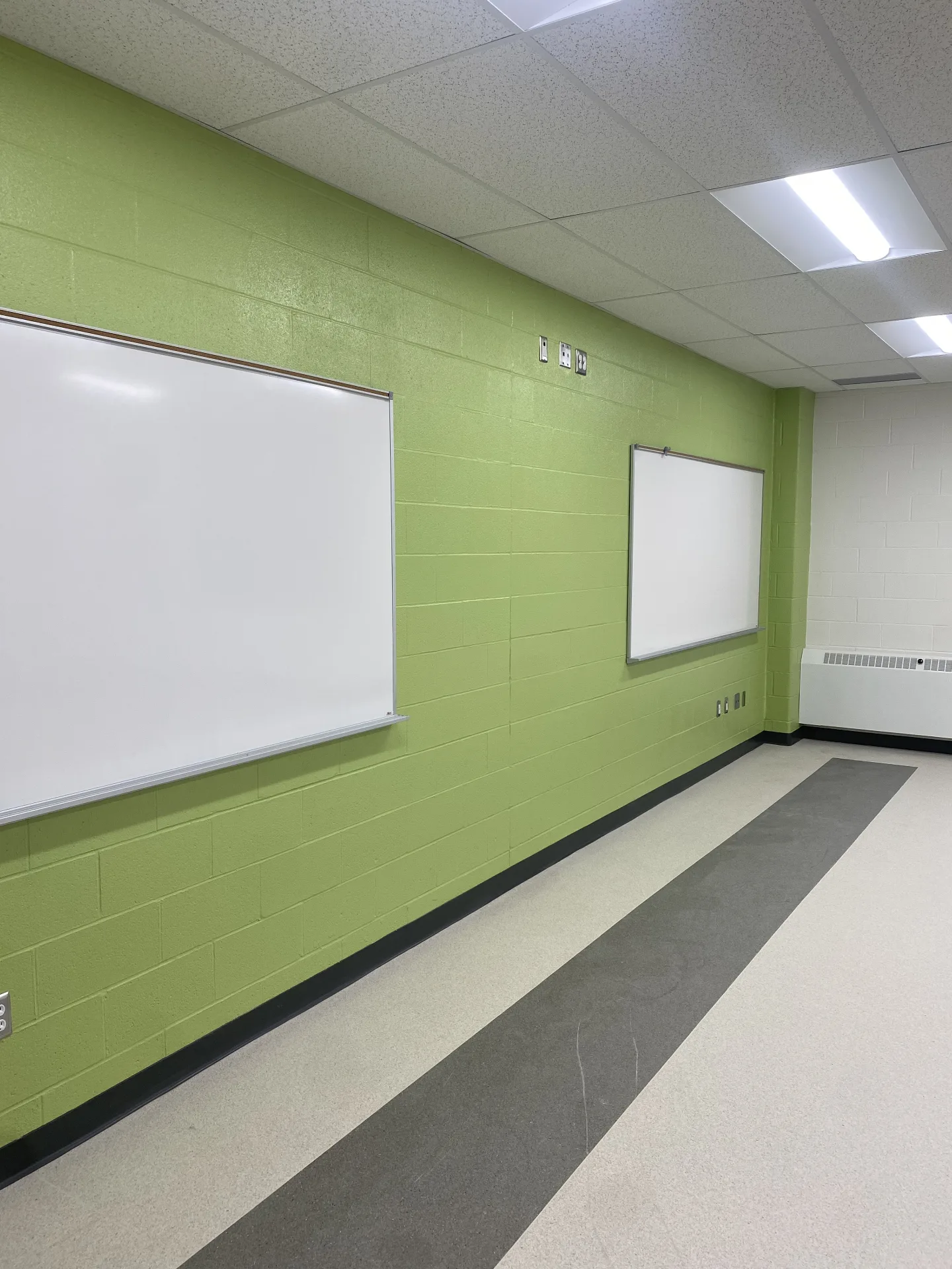 École Secondaire Gabriel Dumont (School Addition) – photo 9