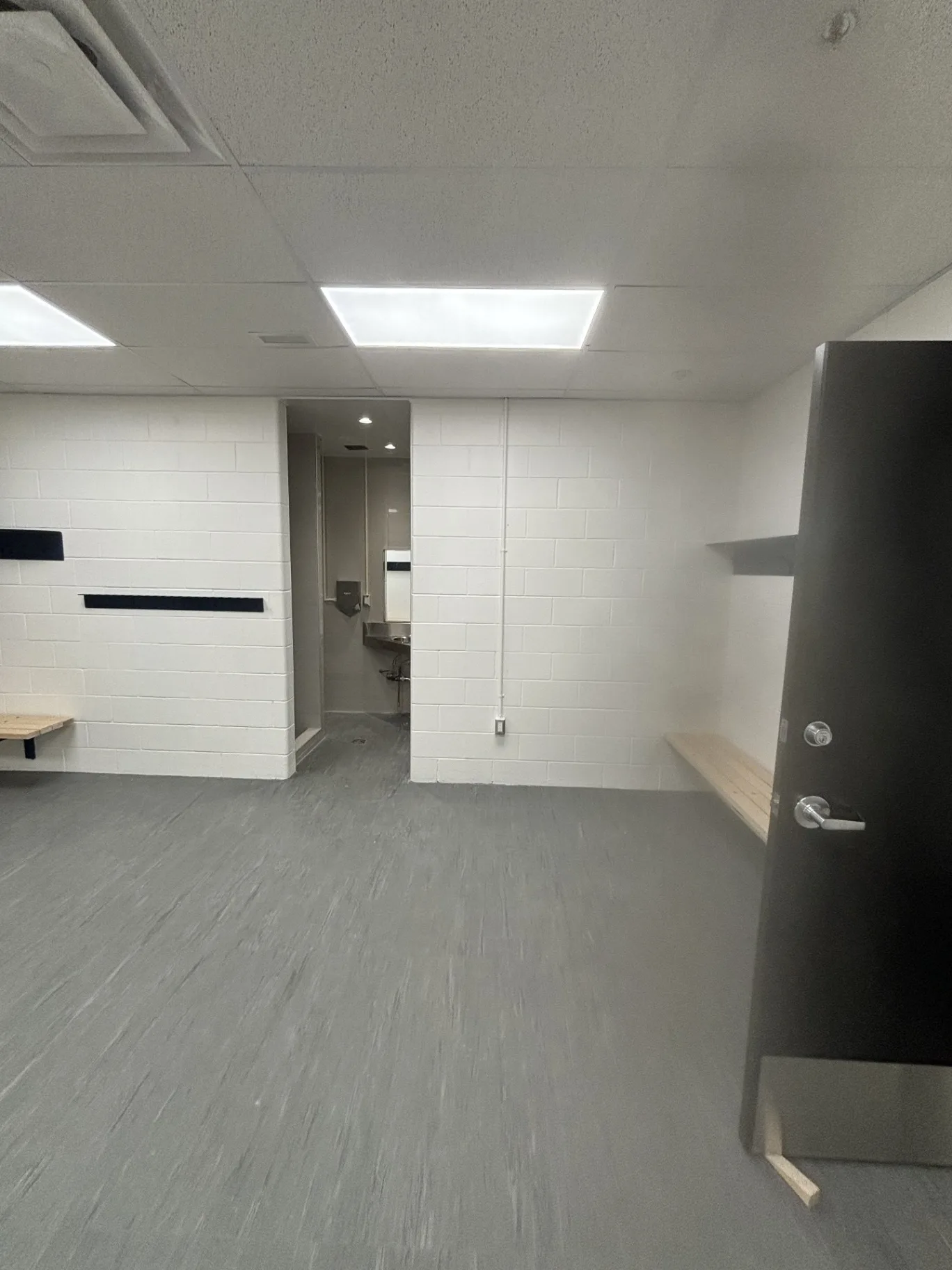 Orono Hockey Arena – photo 10