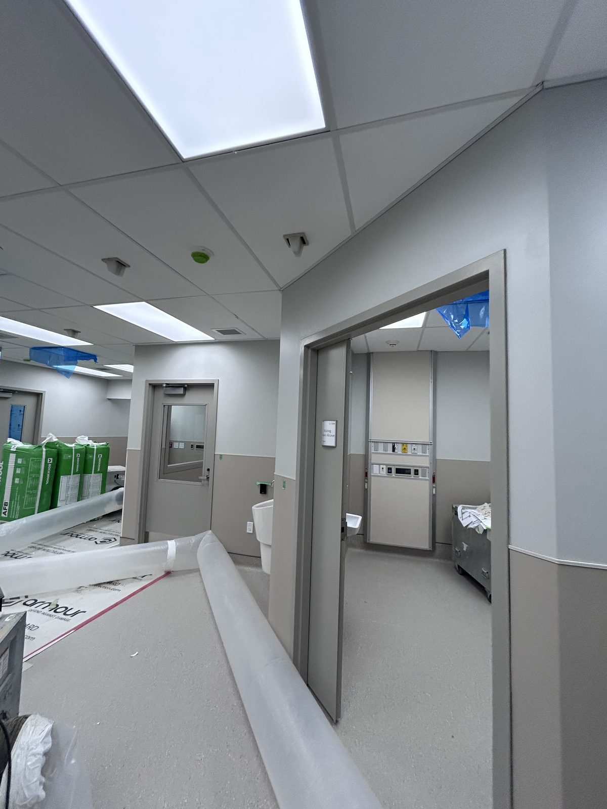 St. Joseph's Healthcare Hamilton — Emergency Room — photo 8