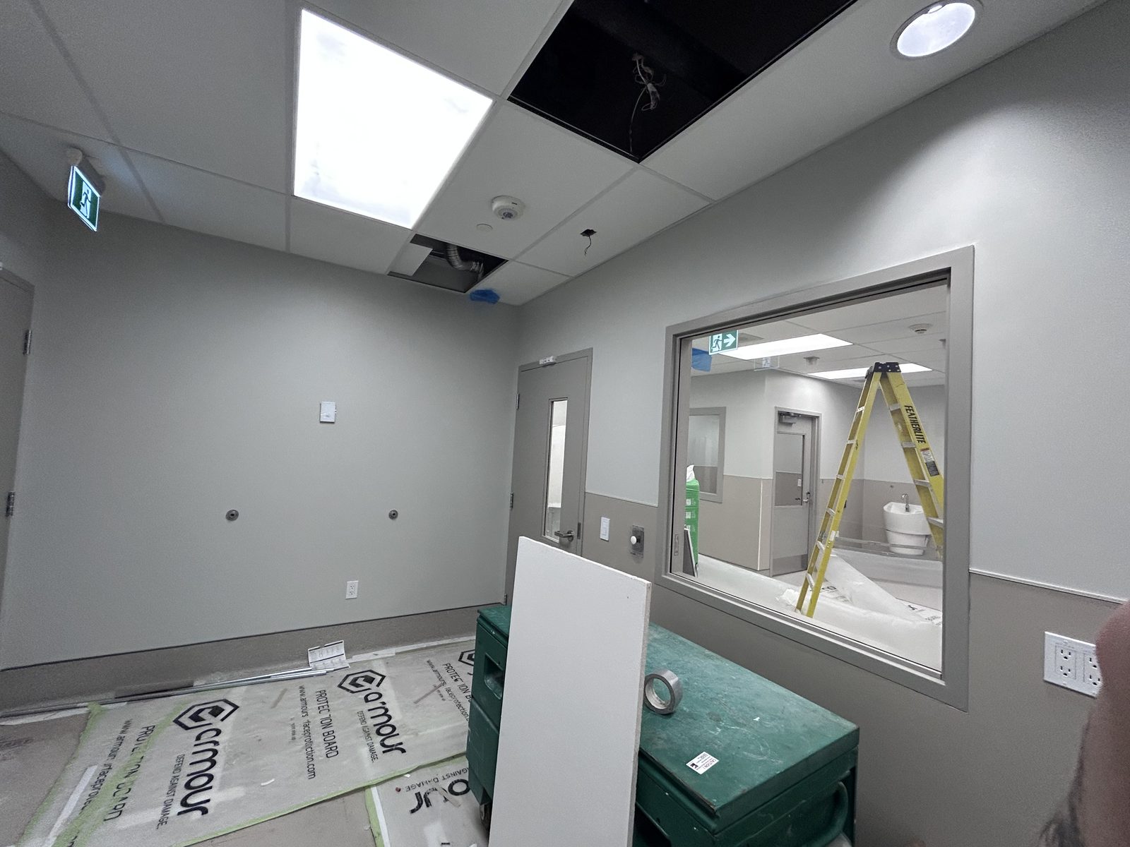 St. Joseph's Healthcare Hamilton — Emergency Room — photo 12