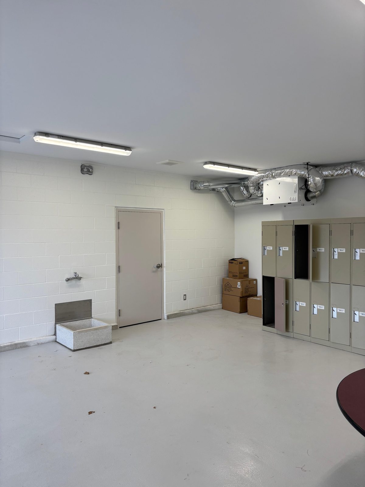 Wismery Park Washrooms — photo 1