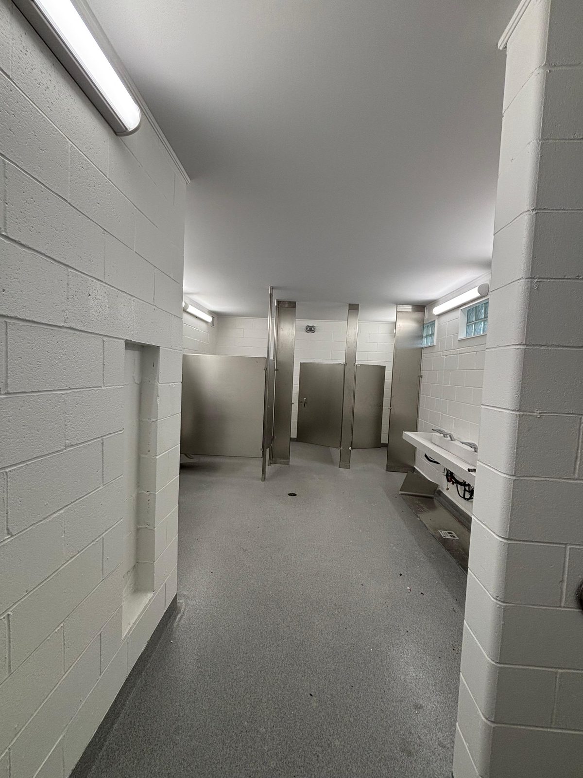Wismery Park Washrooms — photo 7